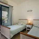 Driftwood Vila