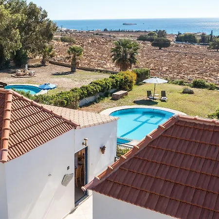 Driftwood וילה *